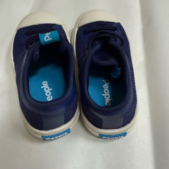 People Kids Navy Blue Sneakers - Picture 5 of 9